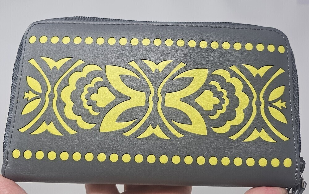 Vera Bradley Laser Cut Wallet Moonless Night Faux Leather Gray Yellow Zip Around - Picture 2 of 11